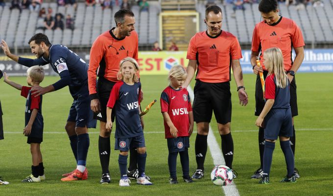 Einlaufkinder gesucht: Erlebt das Spiel vom Platz